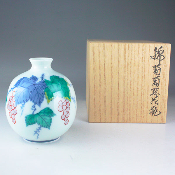 Imaemon kiln Nishiki vine painting vase 1