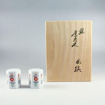 柿右衛門窯     錦唐花文風鎮