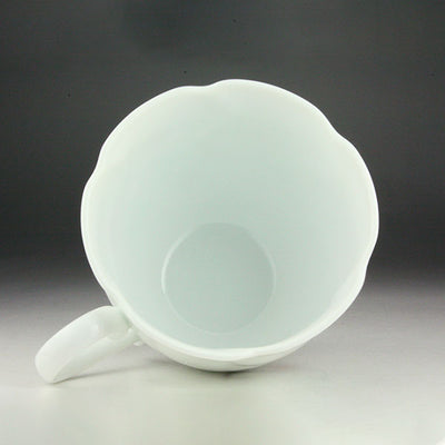 Kakiemon Kiln Nishiki Strawberry Design Coffee Bowl
