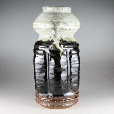 Sakurei Okamoto Korean Karatsu flower vase with ears