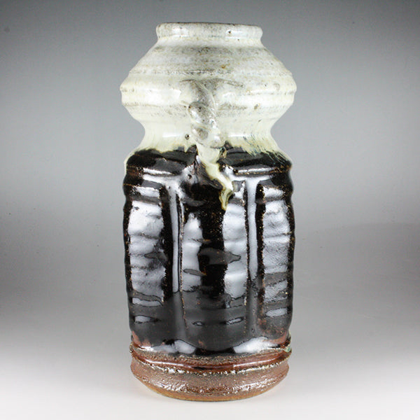 Sakurei Okamoto Korean Karatsu flower vase with ears