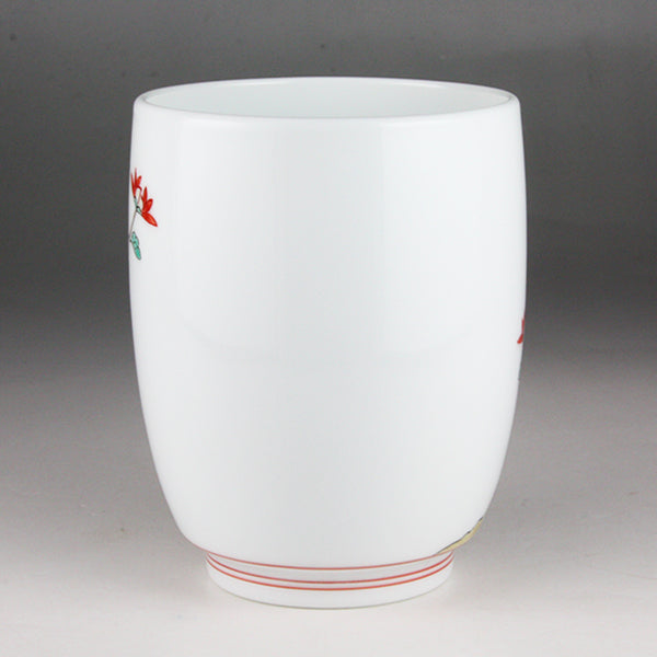 Kakiemon kiln product teacup with chrysanthemum and chrysanthemum bird design