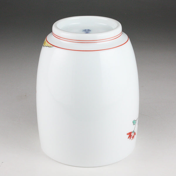 Kakiemon kiln product teacup with chrysanthemum and chrysanthemum bird design