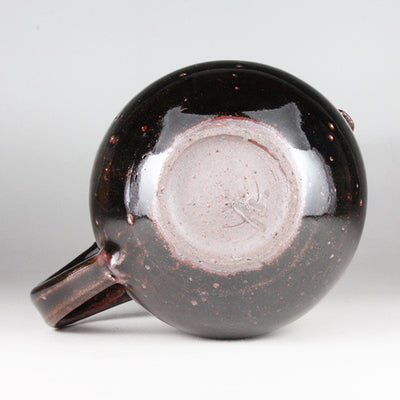 Iron glaze pitcher by Taki Nakazato