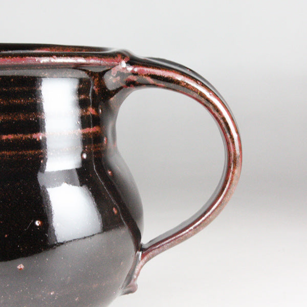 Iron glaze pitcher by Taki Nakazato