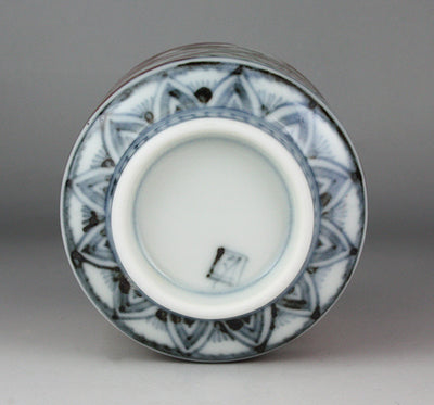 Seiji Takamori Dyed brocade arabesque chrysanthemum tea cup
