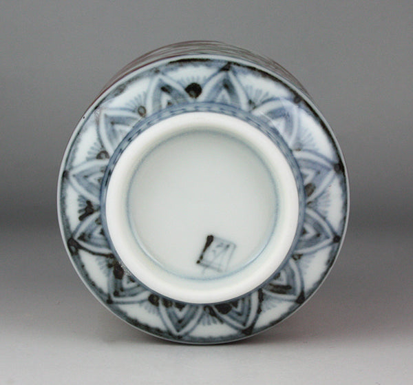 Seiji Takamori Dyed brocade arabesque chrysanthemum tea cup