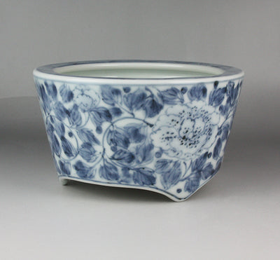 Incense burner with peony arabesque design by Seiji Takamori (Small B)