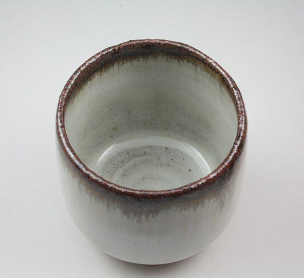 中里太郎右衛門窯 作 唐津猪口(皮鯨) – ギャラリー一番館