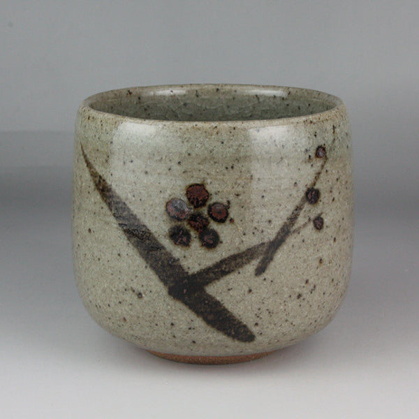 中里太郎右衛門窯　作　唐津猪口(絵唐津 梅)