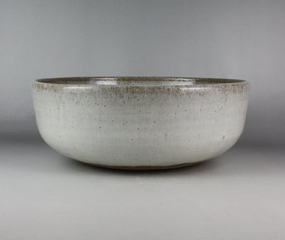 Nakazato Taroemon Kiln Karatsu bowl (spot)