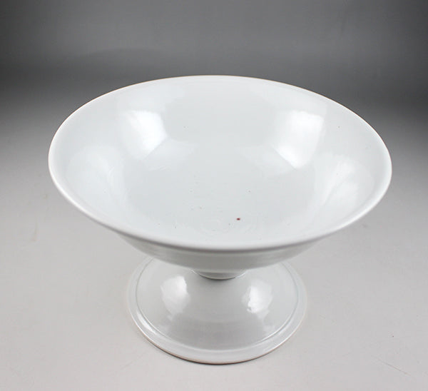 White porcelain goblet by Takashi Nakazato