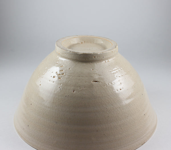 White porcelain bowl by Takashi Nakazato