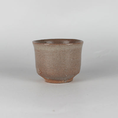 Karatsu sake cup by Naoto Yano