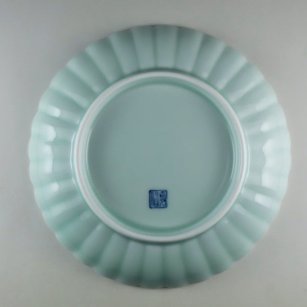 鍋島虎仙窯　青磁菊32方5寸皿