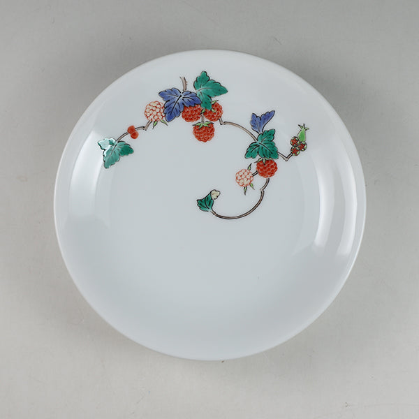 Kakiemon Kiln Nishiki Strawberry Plate (Five Guests)