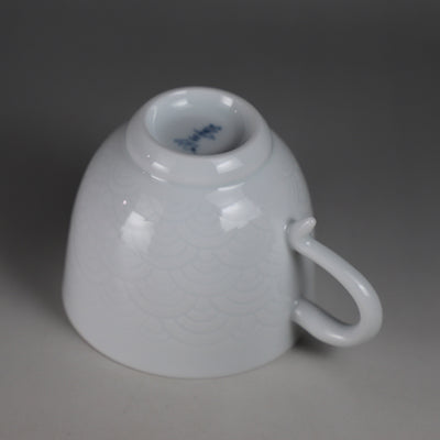 Manji Inoue white porcelain blue sea wave design coffee bowl
