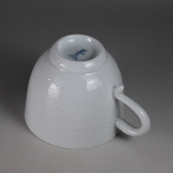 Manji Inoue white porcelain blue sea wave design coffee bowl