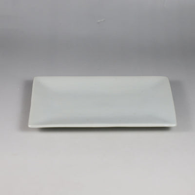 AritaPorcelainLab Product Tenpyo Long Angle Small Plate (Yi Dynasty White Porcelain)