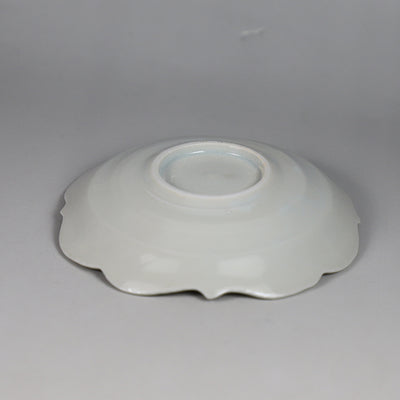 Four-sided small plate by AritaPorcelainLab (Yi Dynasty white porcelain)