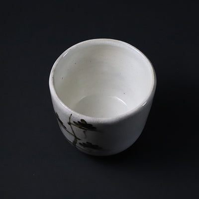 中里太郎右衛門窯　作　唐津猪口(絵粉引 松)