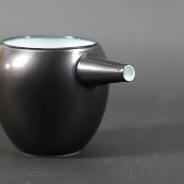 By Akio Momota Jet Black Katakuchi