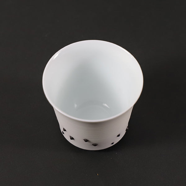 Sake cup by Akio Momota
