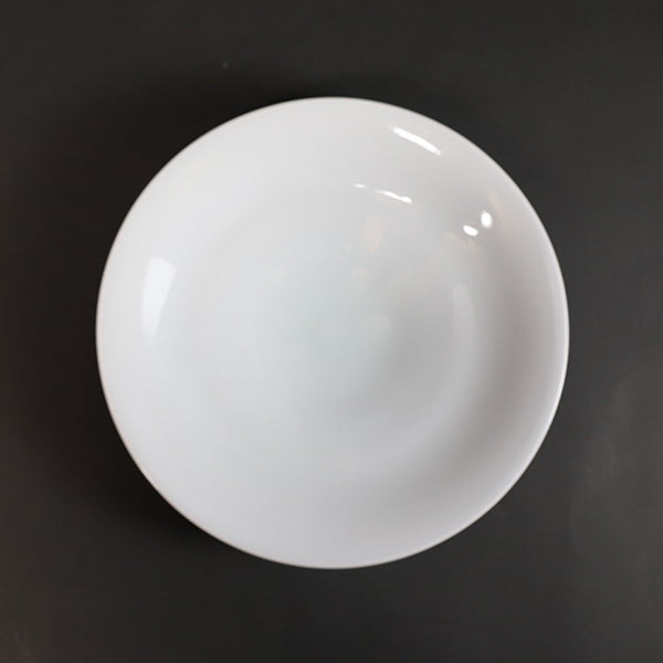 Blue and white porcelain plate by Akio Momota