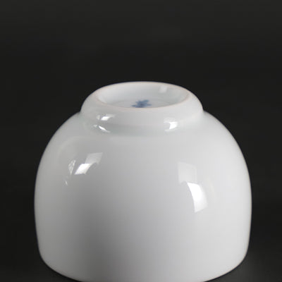 Manji Inoue White Porcelain Dyed Wheat Engraved Guinomi Sake Cup