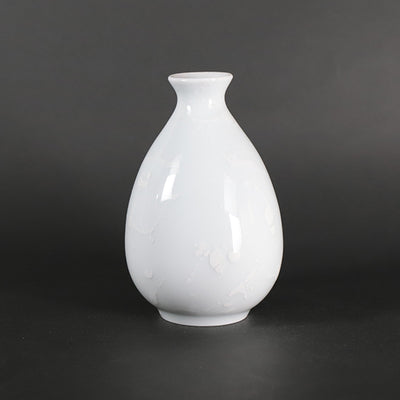 Yuki Inoue white porcelain glaze dripping sake bottle