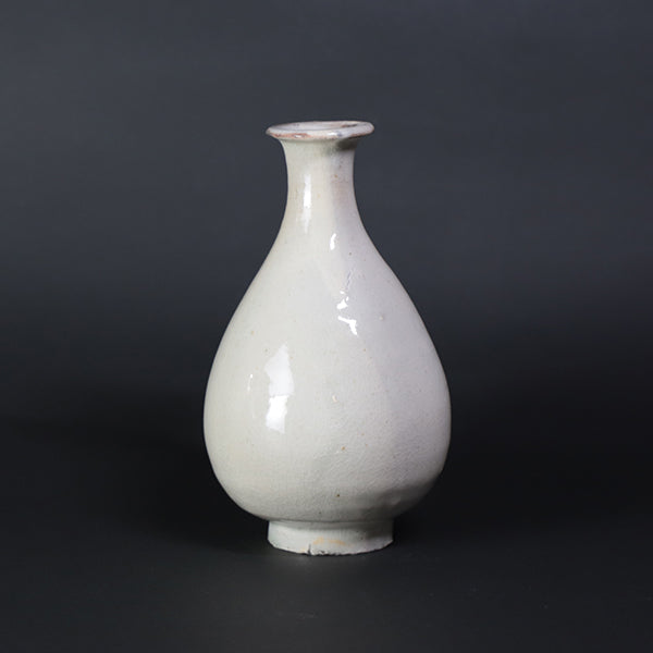白粉引き手作り徳利（縦長） 白粉引き手作り徳利（縦長）