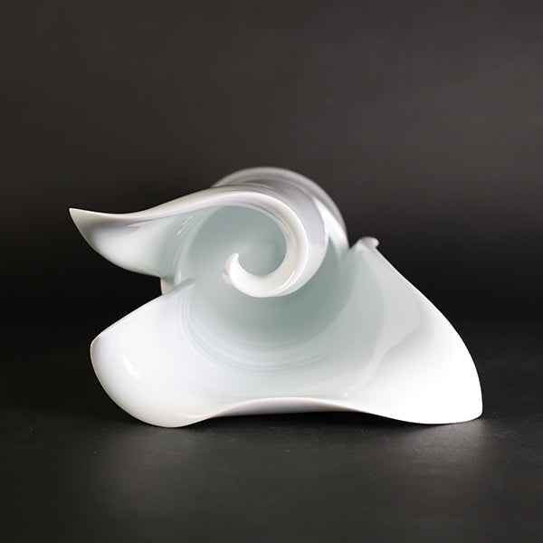 百田暁生　花入　花瓶 Blue porcelain vase by Akio Momota – ギャラリー一番館オンライン