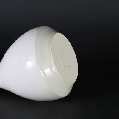 Sake bottle by Hanako Nakazato