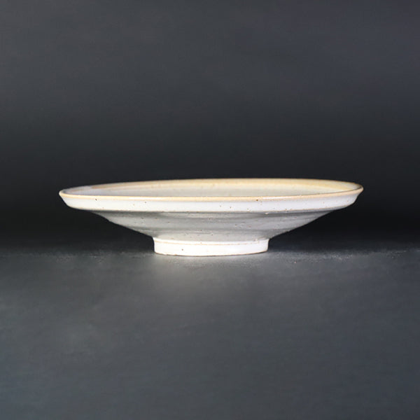 White glaze small plate by Kenta Nakazato
