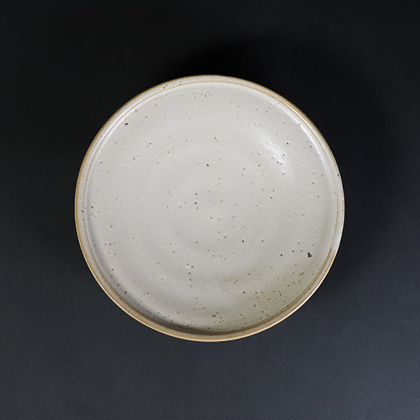 White glaze small plate by Kenta Nakazato