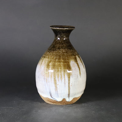 Nakazato Tarōemon Kiln Karatsu Flower Vase
