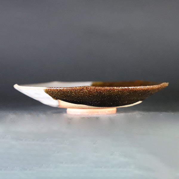 Nakazato Taroemon kiln Korean Karatsu plate