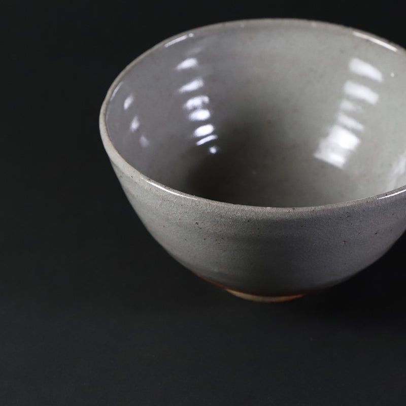 Karatsu tea bowl by Yoshihisa Ishii