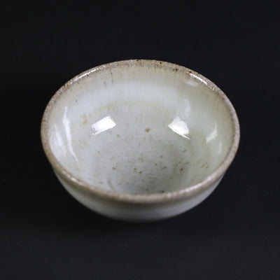 Sake set by Chiharu Kumamoto Madara Karatsu
