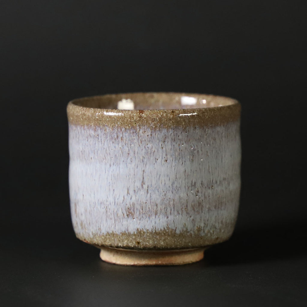 陶芸家　作家物　岡本作礼　斑唐津　ぐい呑　酒器　酒盃　筒盃 熊本千治 作 斑唐津酒盃 – ギャラリー一番館オンラインショップ
