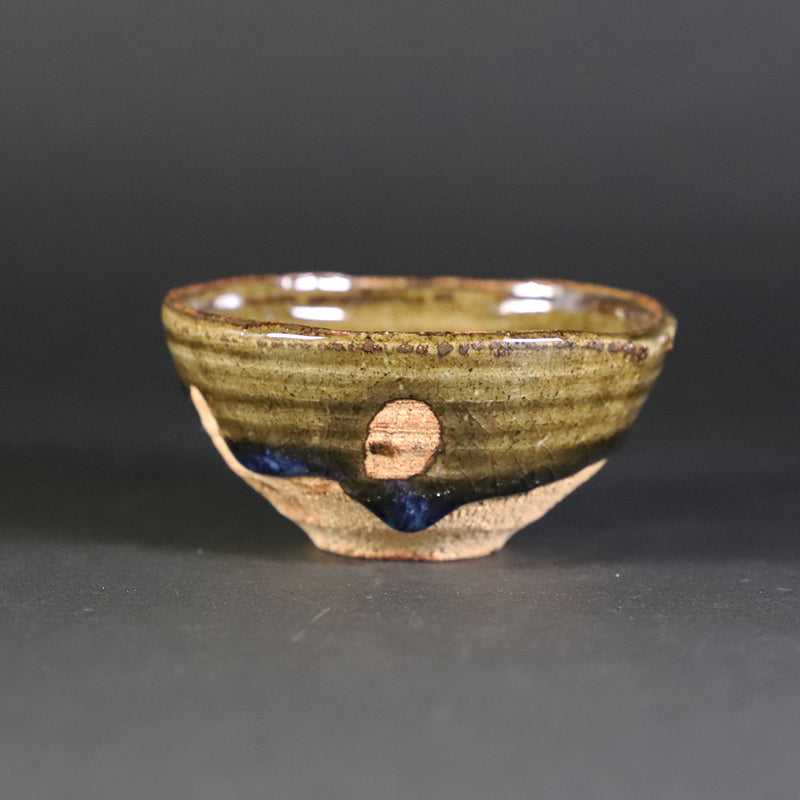 Karatsu ash glaze sake cup by Sakurei Okamoto