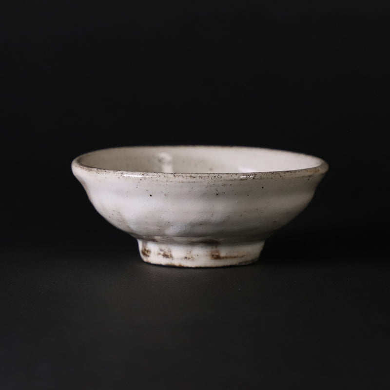 武末日臣　作　粉引杯