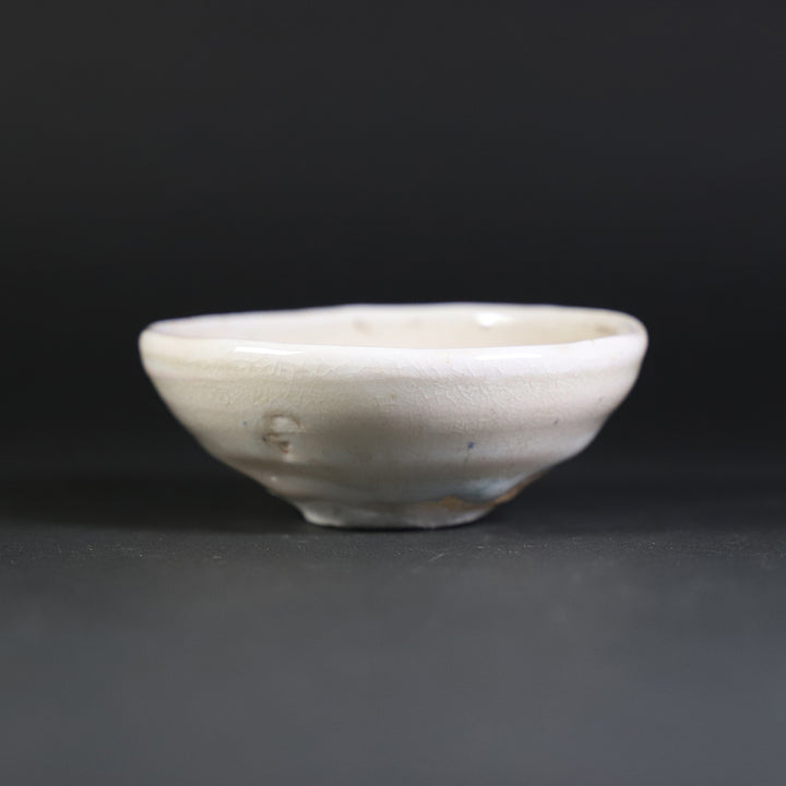 岡本作礼 作 斑唐津山瀬ぐい呑 – ギャラリー一番館オンラインショップ