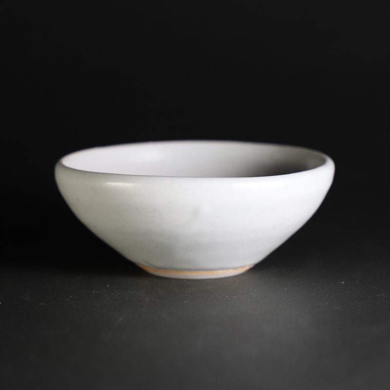 White porcelain sake cup by Kenta Nakazato