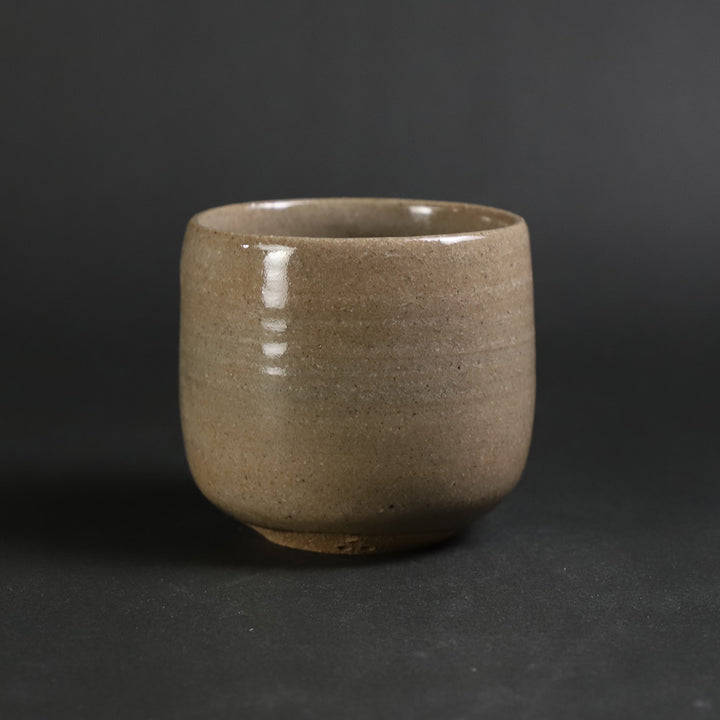 【太郎右衛門】唐津焼の伝統　芸術院会員　十三代中里太郎右衛門作　絵唐津草文　壷 唐津山盃」 中里忠仁 作 @tadahito_nakazato 中里太郎右衛門陶房