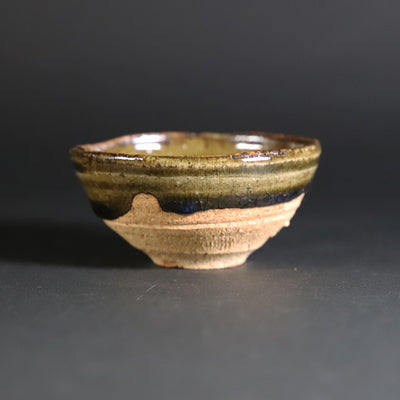 Karatsu ash glaze sake cup by Sakurei Okamoto