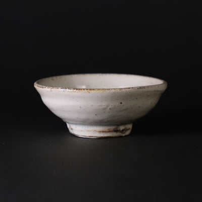 武末日臣　作　粉引杯