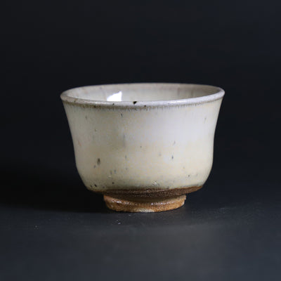 Madara Karatsu sake cup by Taki Nakazato