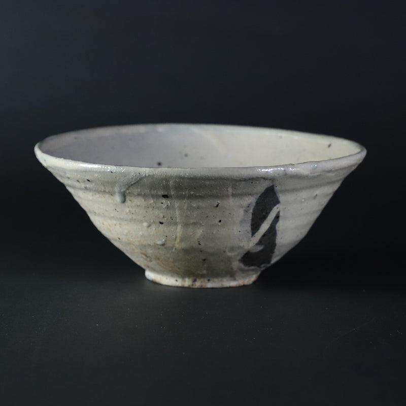Kobiki tea bowl by Yoshihisa Ishii