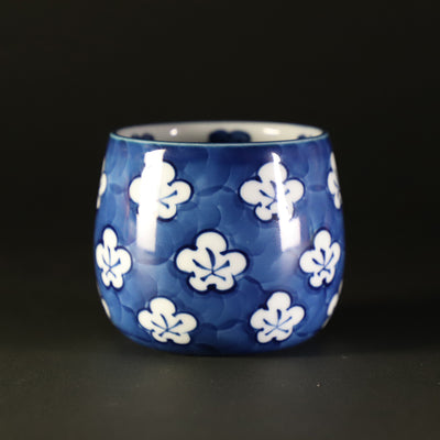 Gen-emon Kiln Ancient Dyed Plum Pattern Tea Cup